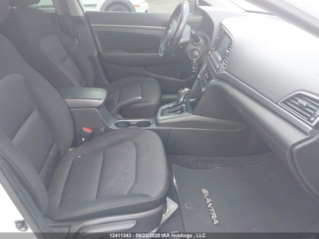 KMHD84LF8HU346041 Hyundai 2017