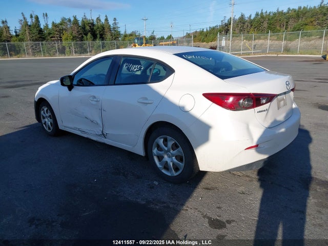 3MZBM1U70FM176088 Mazda pe