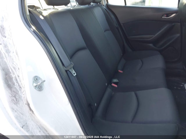 3MZBM1U70FM176088 Mazda pe