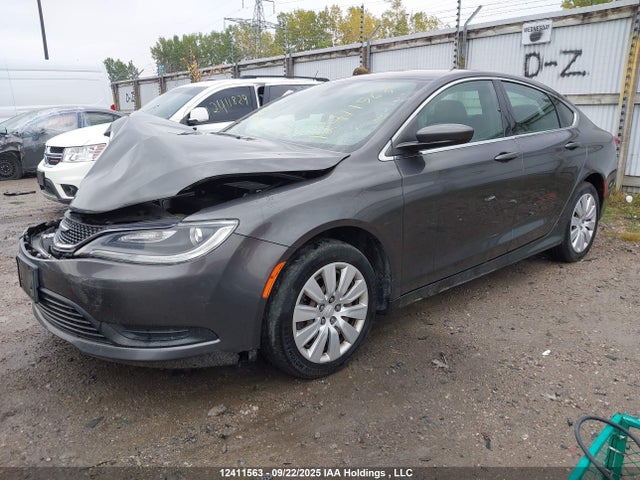 1C3CCCFB6FN727335 Chrysler 200
