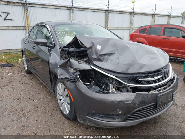 1C3CCCFB6FN727335 Chrysler 200