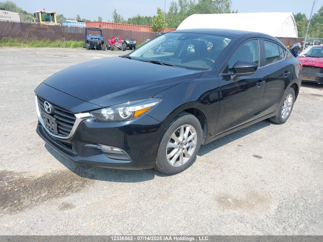 Mazda pe 2018 3MZBN1V70JM241283 Image 2