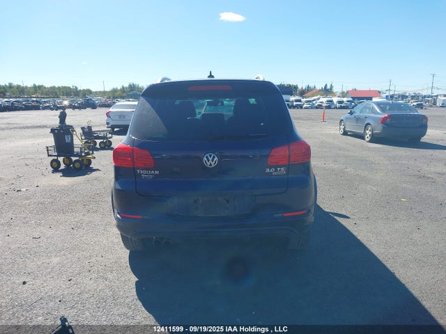 WVGLV7AX2HK026453 Volkswagen Tiguan