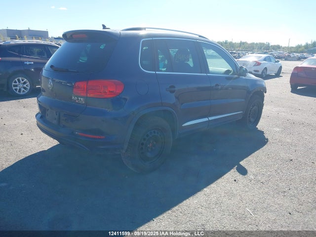 WVGLV7AX2HK026453 Volkswagen Tiguan