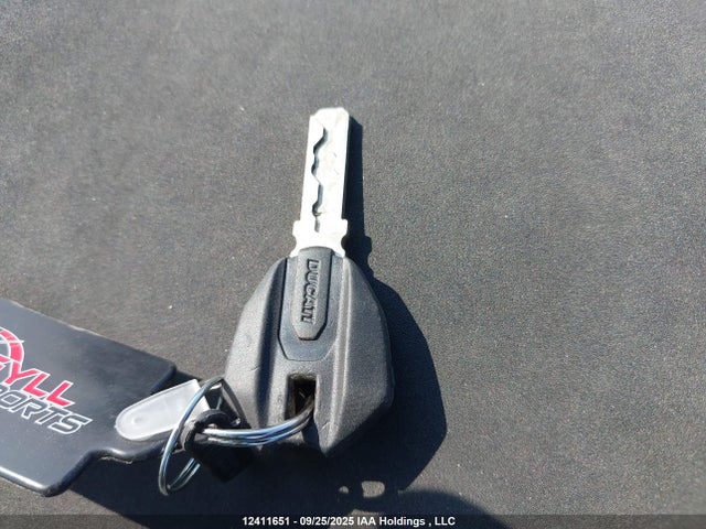 Ducati 2017 2017 ZDM14B1W5HB005397 Image 11