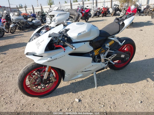 Ducati 2017 2017 ZDM14B1W5HB005397 Image 2