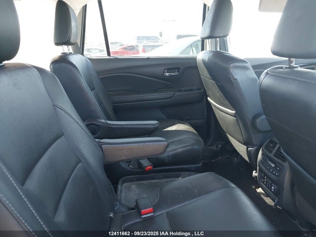 Honda j35y6 2018 5FNYF6H98JB502040 Image 8