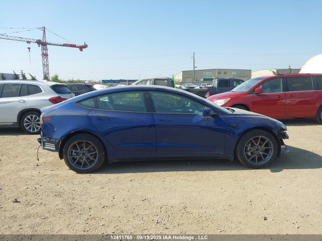 5YJ3E1EB0NF260342 Tesla MODEL 3