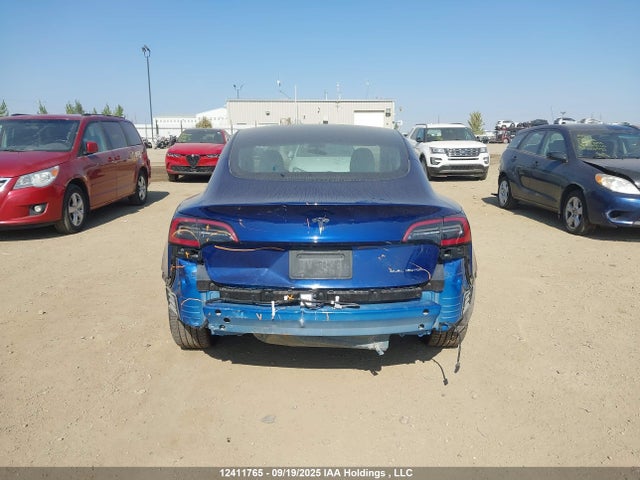 5YJ3E1EB0NF260342 Tesla MODEL 3