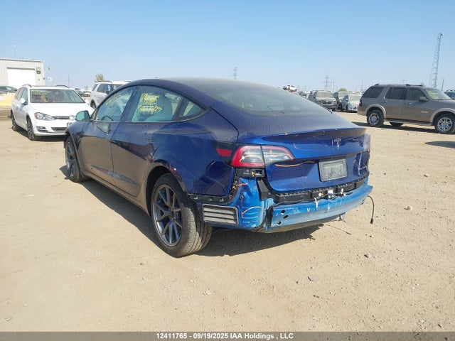 5YJ3E1EB0NF260342 Tesla MODEL 3