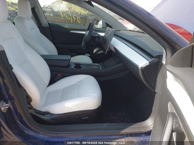 5YJ3E1EB0NF260342 Tesla MODEL 3