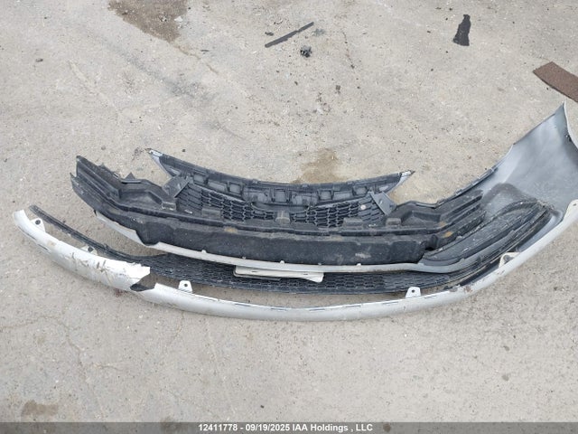KIA dohc mpi nu 2015 KNAFK4A6XF5301530 Image 12
