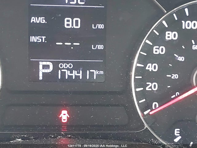 KIA dohc mpi nu 2015 KNAFK4A6XF5301530 Image 16
