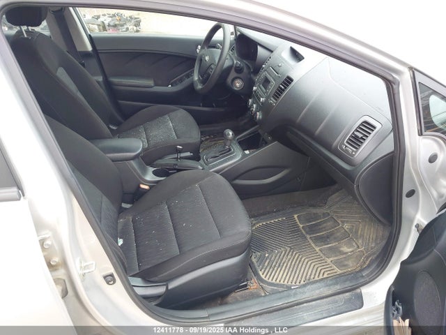 KIA dohc mpi nu 2015 KNAFK4A6XF5301530 Image 5
