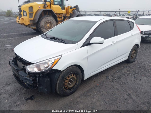KMHCT5AE5HU353118 Hyundai Accent