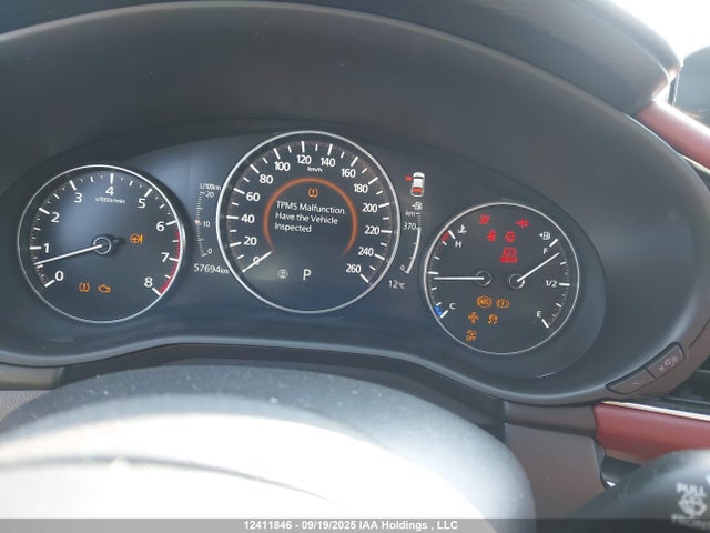 JM1BPBMY8M1334227 Mazda 3 Premium