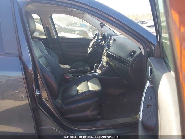JM3KE4DY3E0412140 Mazda py