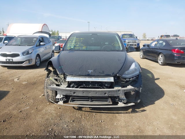 7SAYGDEE9NF494073 Tesla Model Y