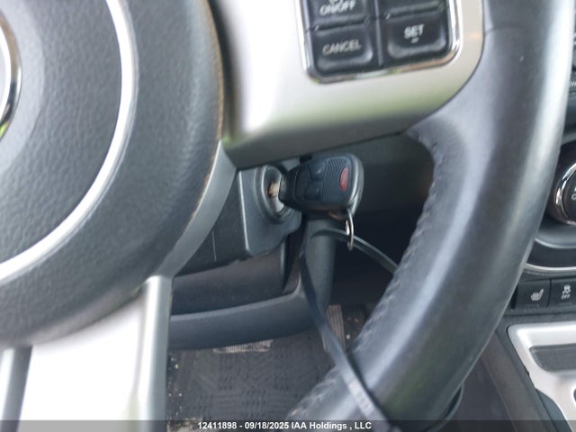 1C4NJDAB9GD702041 Jeep 2016
