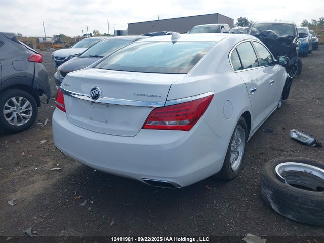 Buick lfx 2015 1G4GA5G3XFF148294 Image 4