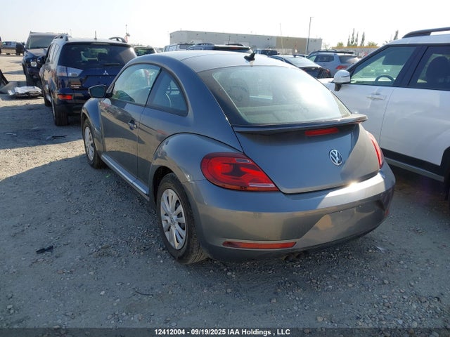 3VWJ17AT1HM615746 Volkswagen 1.8 tsi