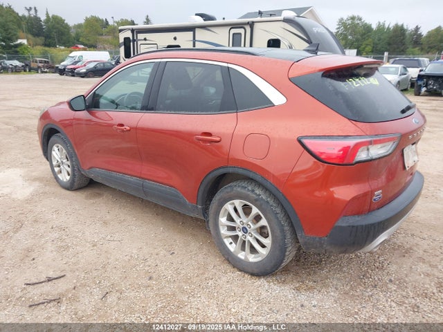 Ford Escape 2020 1FMCU9G64LUA13228 Image 3