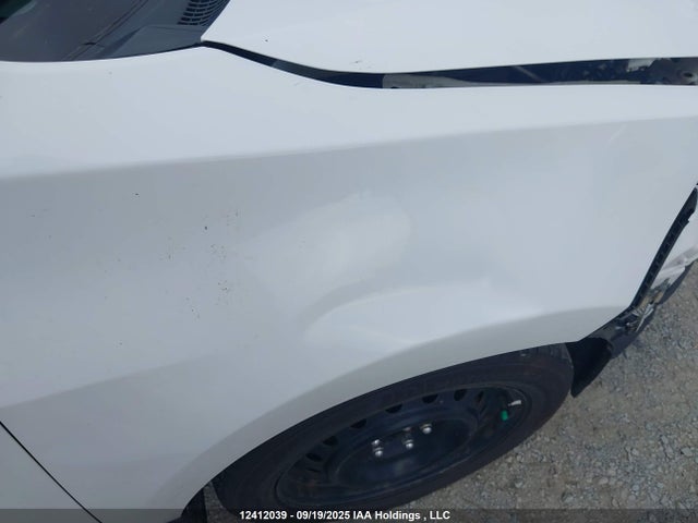 Toyota 2zr-fe 2016 2T1BURHEXGC615981 Image 18