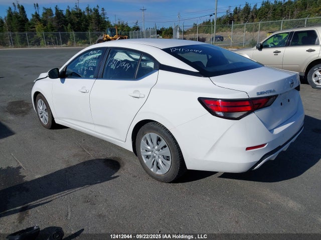 Nissan 2022 2022 3N1AB8BV0NY303902 Image 3