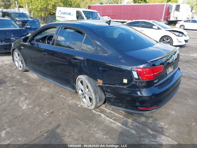 3VW5S7AJ9GM220015 Volkswagen 2016