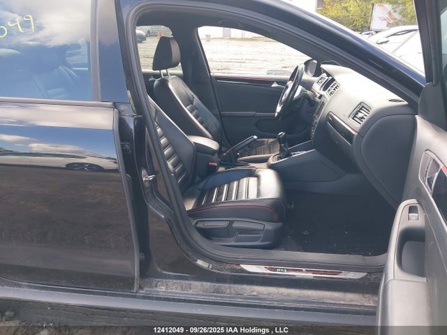 3VW5S7AJ9GM220015 Volkswagen 2016
