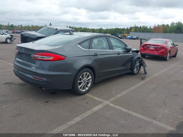 Ford 2020 2020 3FA6P0HD1LR140274 Image 4