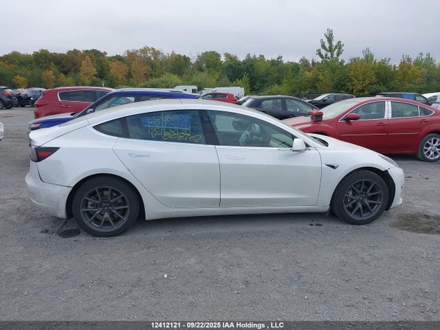 5YJ3E1EA8LF808902 Tesla 2020