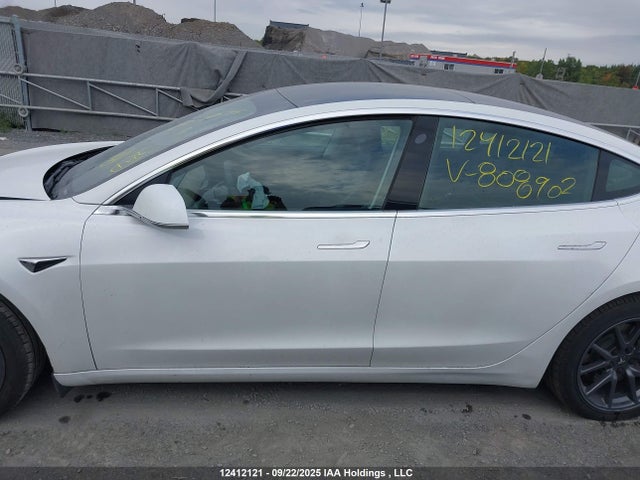 5YJ3E1EA8LF808902 Tesla 2020
