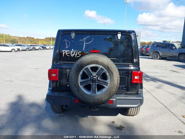 1C4HJXEG9KW590780 Jeep Wrangler Unlimited Sahara