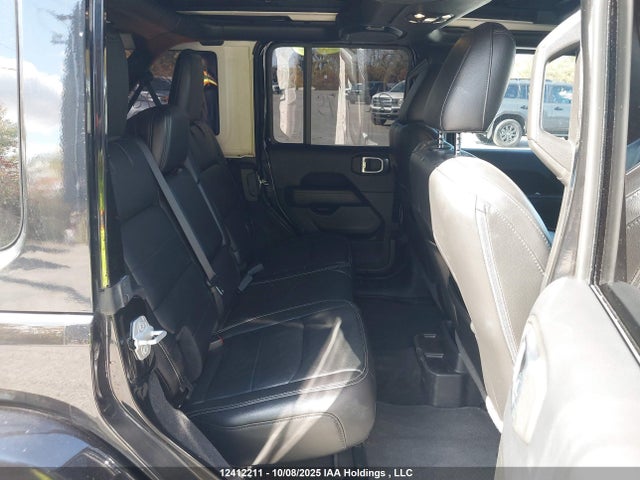 1C4HJXEG9KW590780 Jeep Wrangler Unlimited Sahara