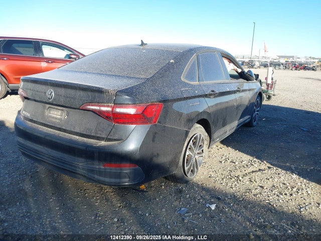 3VWSM7BU9NM034140 Volkswagen tsi