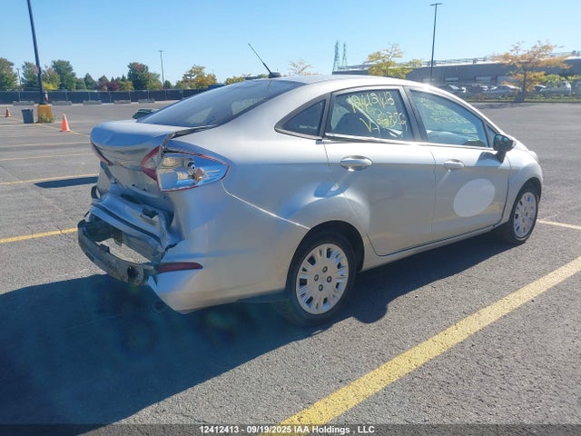 12412413 :رقم المزاد ، 3FADP4BJXEM237552 vin ، 2014 Ford Fiesta مزاد بيع
