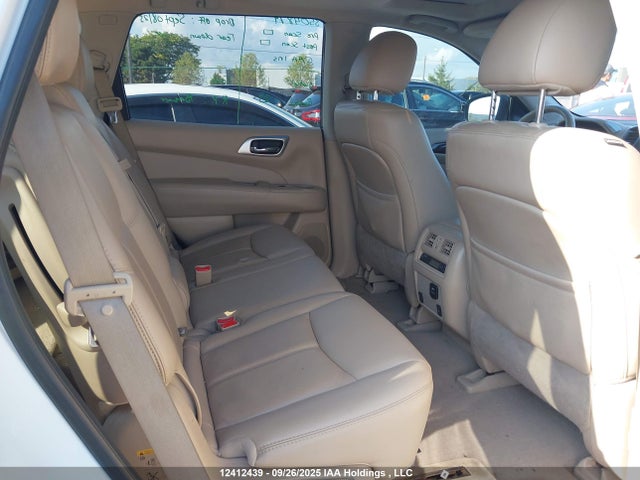 Nissan 2015 2015 5N1AR2MM2FC645304 Image 8