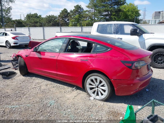 5YJ3E1EA9NF258340 Tesla 2022