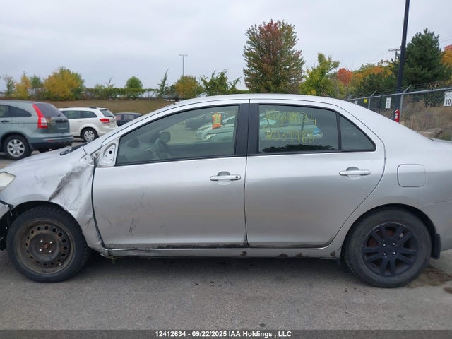 12412634 :رقم المزاد ، JTDBT4K33CL039988 vin ، 2012 Toyota Yaris مزاد بيع