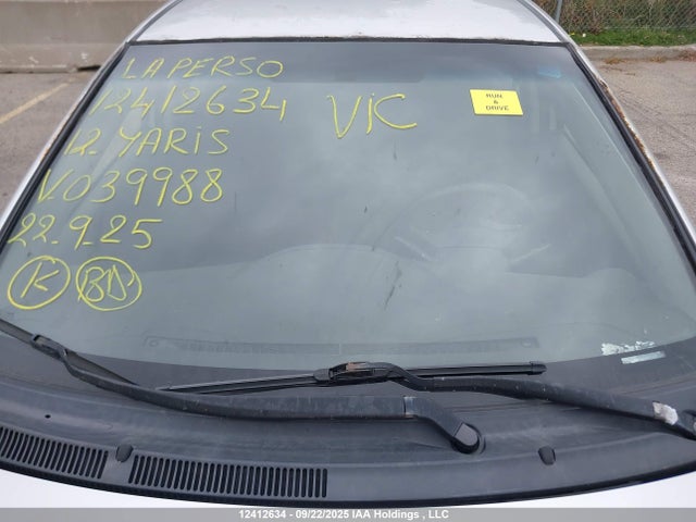 12412634 :رقم المزاد ، JTDBT4K33CL039988 vin ، 2012 Toyota Yaris مزاد بيع