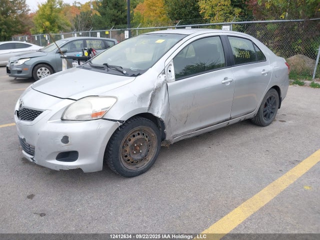 12412634 :رقم المزاد ، JTDBT4K33CL039988 vin ، 2012 Toyota Yaris مزاد بيع
