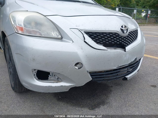 12412634 :رقم المزاد ، JTDBT4K33CL039988 vin ، 2012 Toyota Yaris مزاد بيع