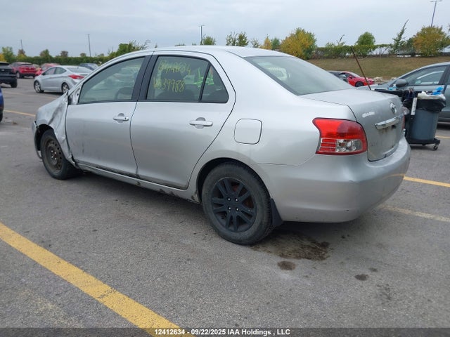 12412634 :رقم المزاد ، JTDBT4K33CL039988 vin ، 2012 Toyota Yaris مزاد بيع
