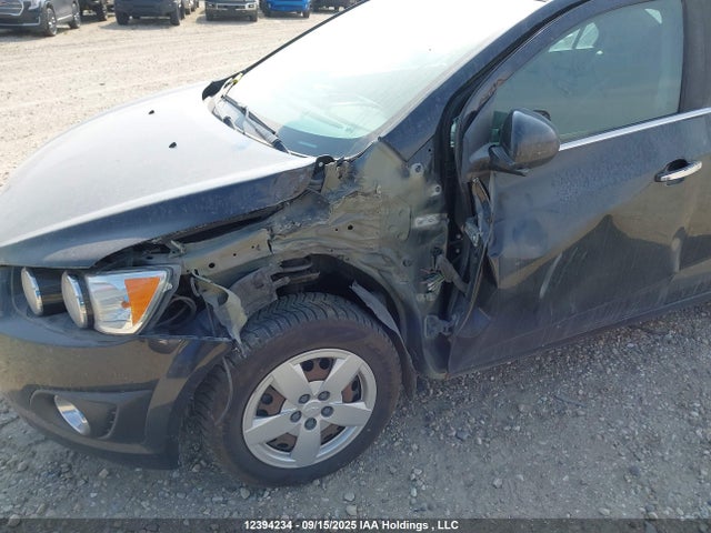 1G1JC5EHXE4189417 Chevrolet luw
