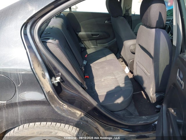1G1JC5EHXE4189417 Chevrolet luw