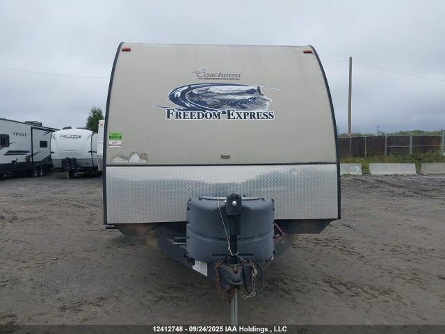 Coachmen 2015 2015 5ZT2FEUB2FA015908 Image 12