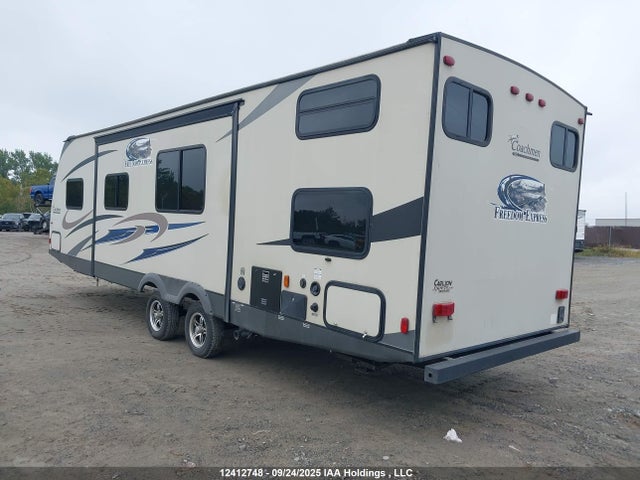 Coachmen 2015 2015 5ZT2FEUB2FA015908 Image 3