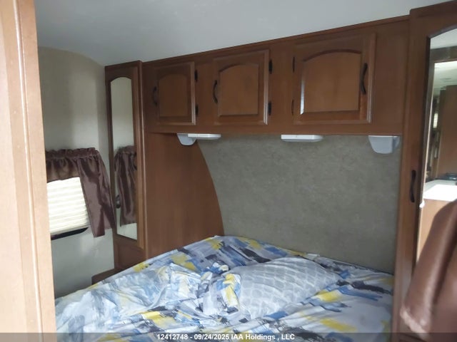 Coachmen 2015 2015 5ZT2FEUB2FA015908 Image 8