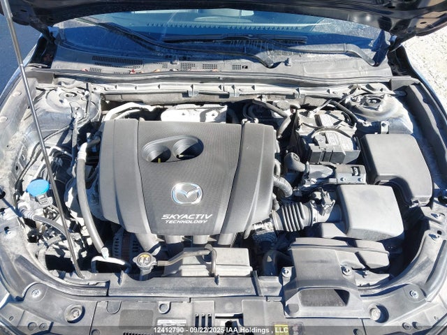 3MZBN1L73JM264091 Mazda pe